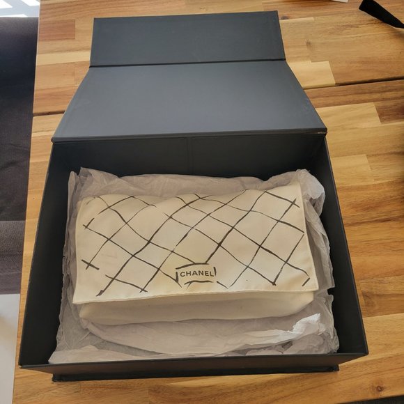 Chanel double flap lambskin bag - Picture 2 of 8